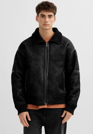 CON CUELLO EFECTO BORREGO - Chaquetas bomber - black