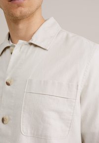 Thumbnail Image 4