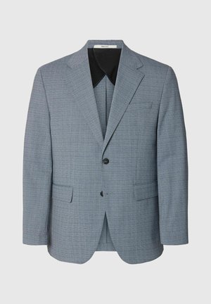 Blazer gris claro de un solo pecho con solapas de muesca, dos bolsillos delanteros con solapa y forro interior negro en el cuello.