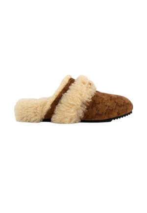 Brune slip-on tøfler med blød, fluffy, cremefarvet foring og kant samt tekstureret sål for indendørs komfort.