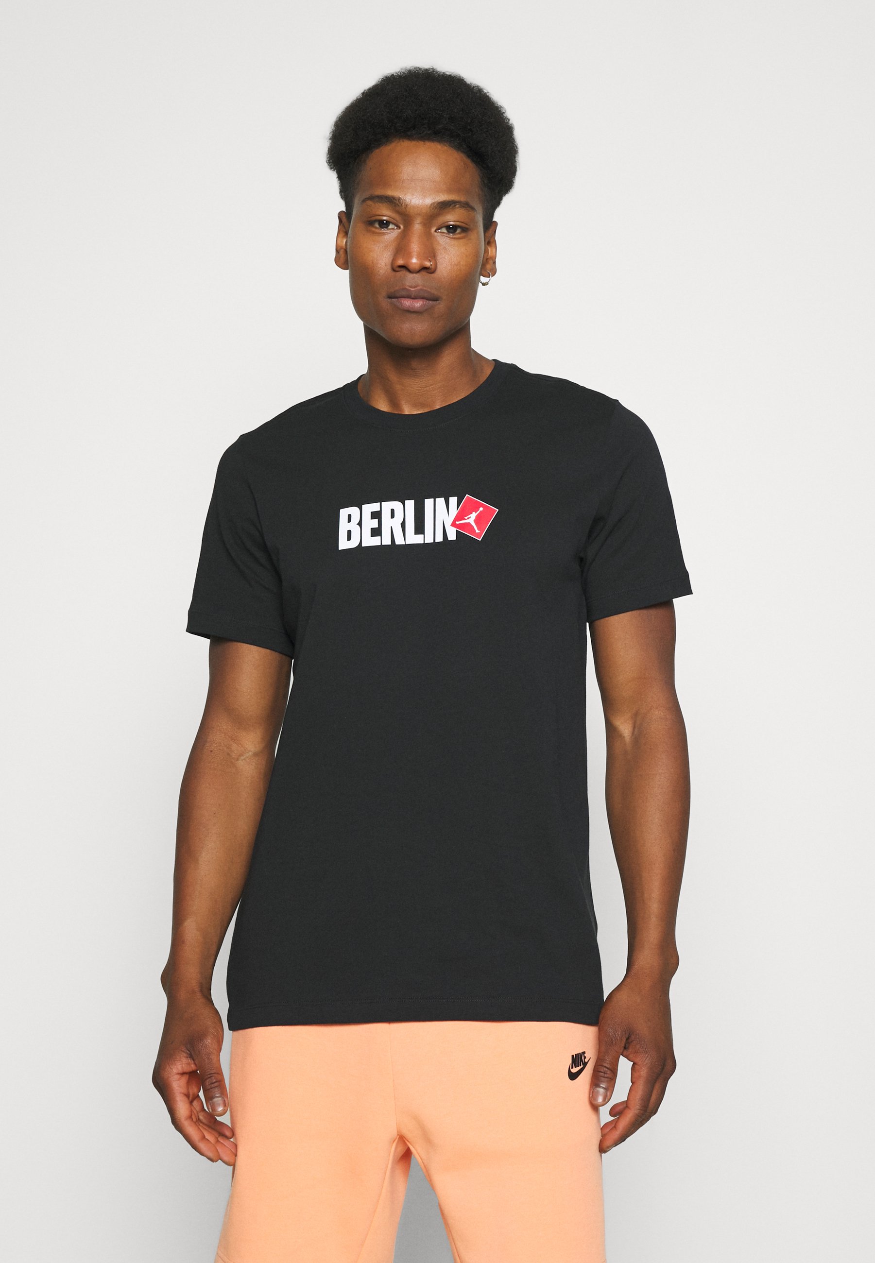 Jordan BERLIN CITY CREW - T-shirt con stampa - black/nero - Zalando.it