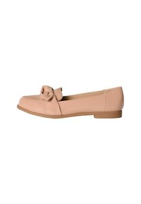 Pantofii din piele roz deschis, cu vârful rotund, accent din piele împletită în partea din față și talpă joasă din cauciuc. Textură netedă, design minimalist.