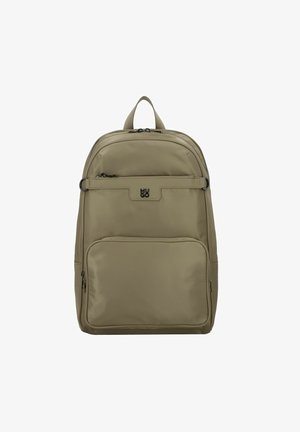 Sac à dos en nylon beige avec une texture lisse, comprenant une poignée supérieure, des compartiments zippés et un logo sur le panneau avant.