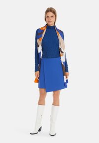 Marc Cain Long sleeved top - deep royal blue