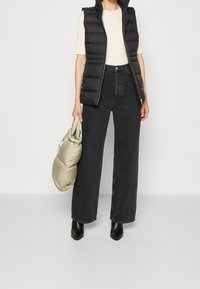 Tommy Hilfiger Kamizelka
