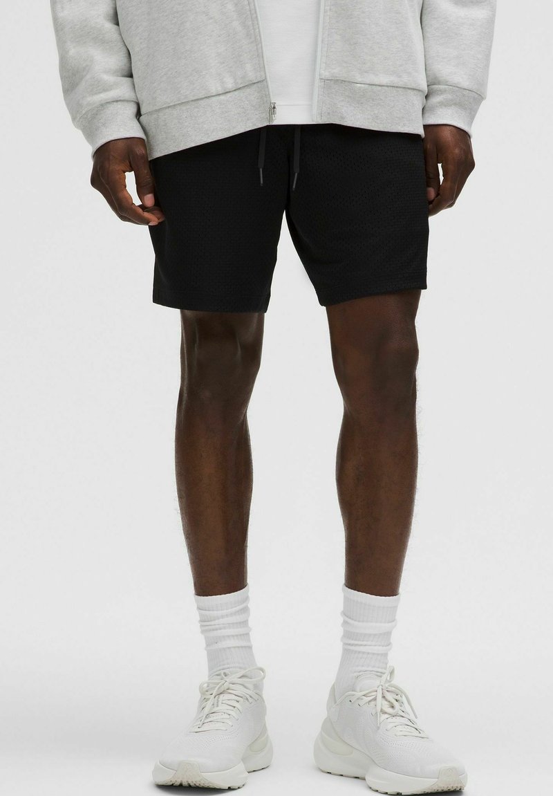 lululemon DOUBLE-LAYERED MESH LINERLESS 18CM - Kurze Sporthose - black black black