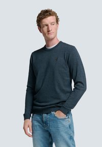 NO EXCESS TIMELESS TWO TONE  - Strickpullover - blue