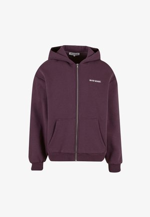 Lila Zip-Hoodie aus weichem Stoff, mit einer Vordertasche, gerippten Bündchen und einer Kapuze. Das Logo der Marke ist auf der Brust zu sehen.