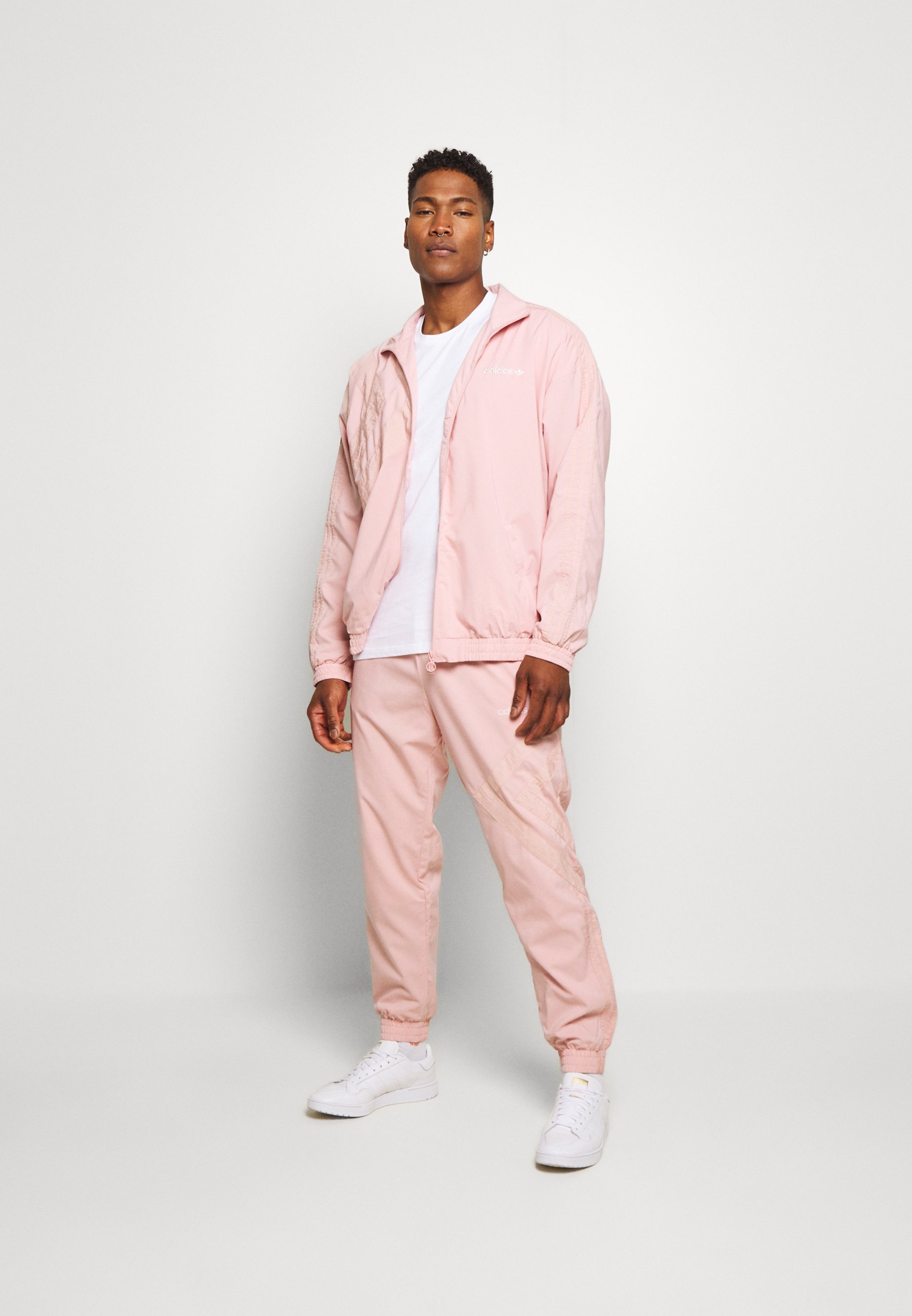ensemble adidas rose