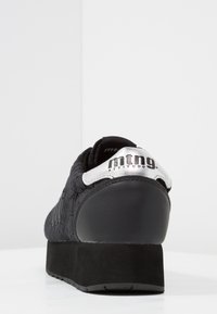 mtng Sneaker low - black