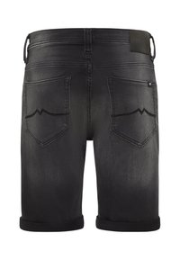 Czarne dżinsowe szorty z podwiniętymi mankietami, z dwoma tylnymi kieszeniami z kontrastowym przeszyciem oraz skórzaną naszywką na pasku.