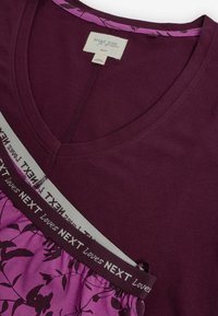 Next SET - REGULAR FIT - Set lenjerie de noapte - berry floral