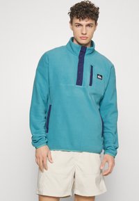 Quiksilver NO DESTINATION 2 HALF SNAP - Suéter de forro polar - brittany blue