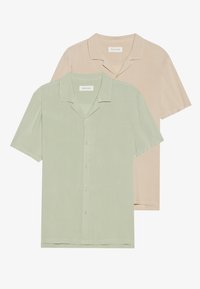 Thumbnail Image 4