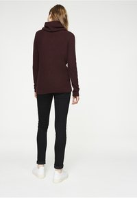 ARMEDANGELS Strickpullover - bordeaux