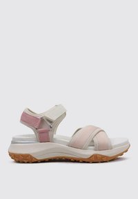 Sandalias con tiras y parte superior de tela rosa y verde claro, suela blanca acolchada y suela de goma texturizada para un mejor agarre. Correa en el talón ajustable.