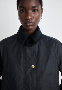 Barbour BEADNELL - Rövid kabát - navy/classic