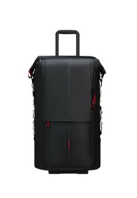 Schwarzer Rucksack mit Rollen aus strapazierfähigem Material, ausgestattet mit roten Reißverschlussgriffen, einem ausziehbaren Griff und elastischen seitlichen Akzenten für zusätzlichen Stauraum.