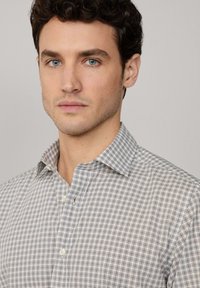 Façonnable Camisa - mud brown