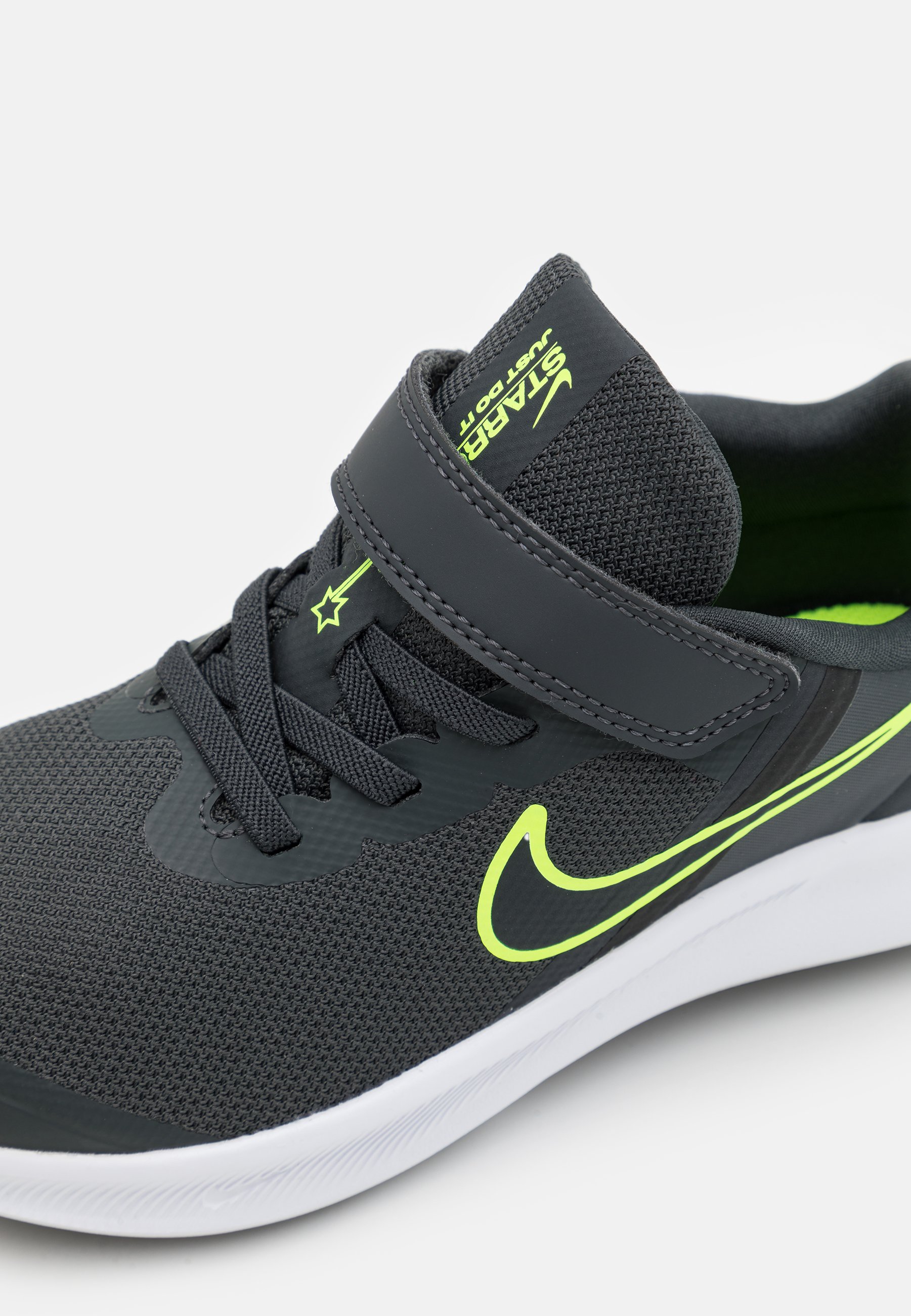 Nike Performance STAR RUNNER 3 UNISEX - Neutral running shoes - dark smoke  grey/black/volt/grey - Zalando.co.uk