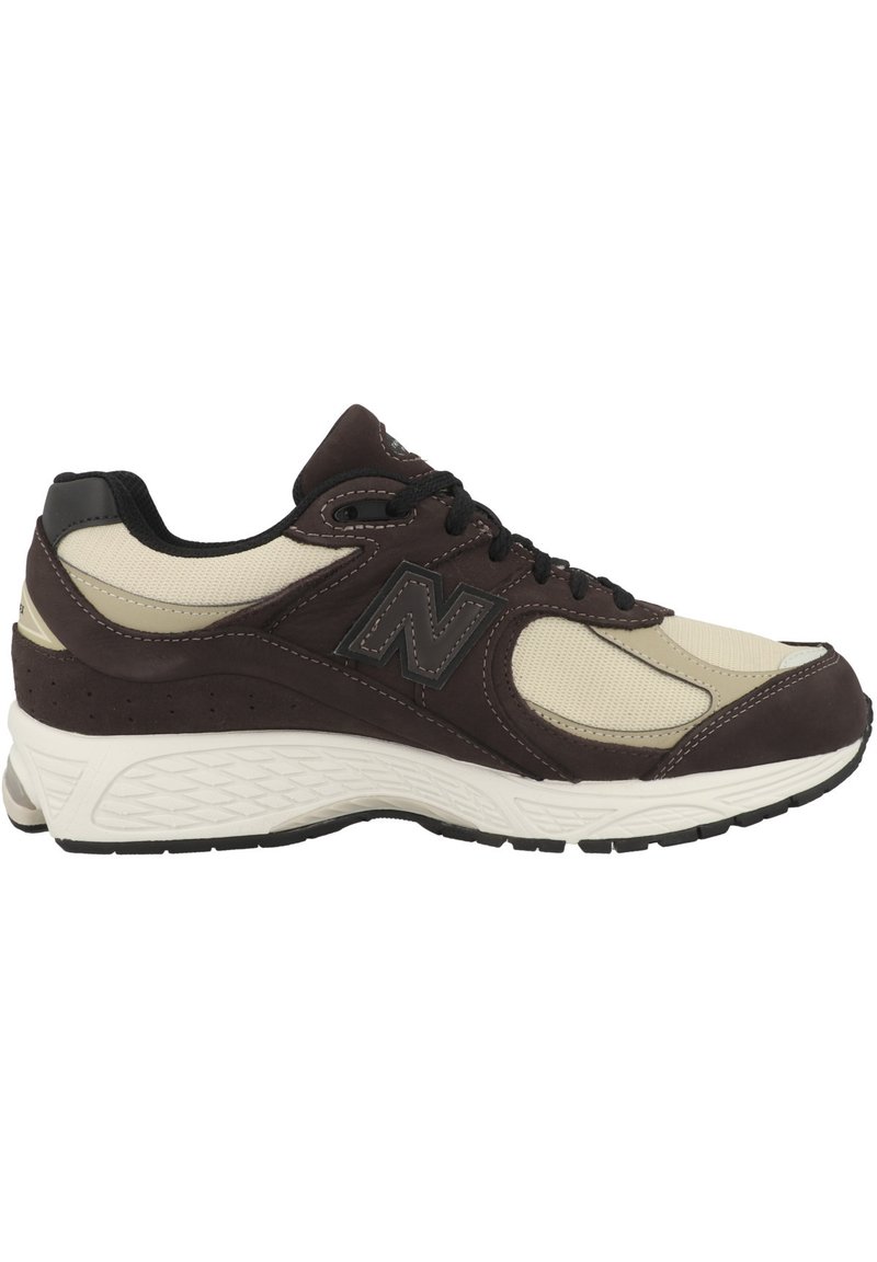 New Balance M 2002 UNISEX - Sneaker low - black coffee sandstone 