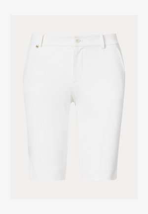 Hvite skreddersydde shorts med knappelukking, beltestropper og sidelommer; glatt stoff med en skarp finish, knelengde design.