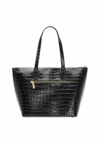 Czarna torba typu tote w wzór krokodyla z dwoma uchwytami, przednią kieszenią na zamek i złotymi akcentami. Gładki, wyrafinowany design.