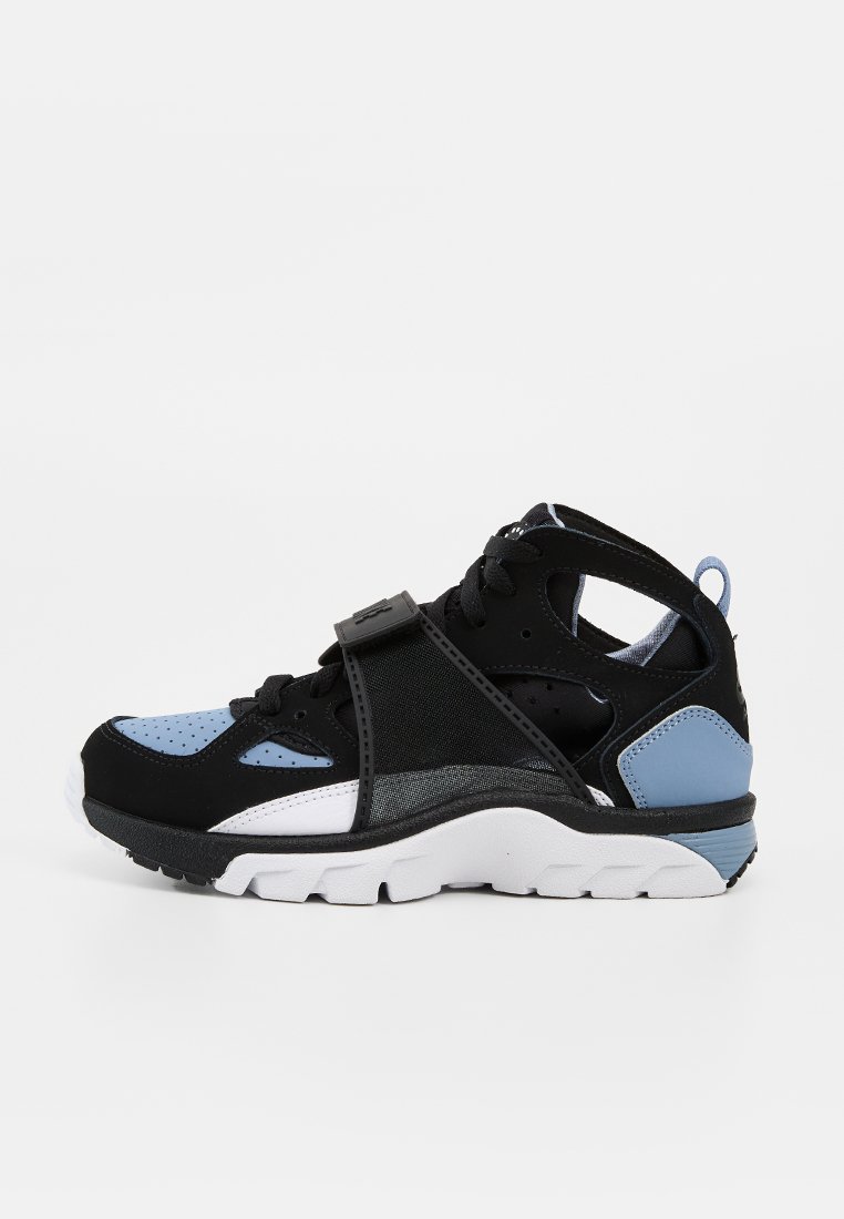 AIR HUARACHE