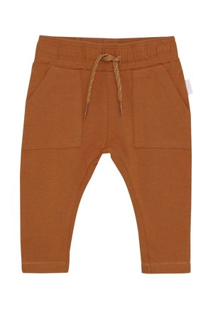 Braune Kleinkinderhose mit elastischem Bund, Kordelzug und zwei vorne aufgesetzten Taschen, isoliert auf weißem Hintergrund.