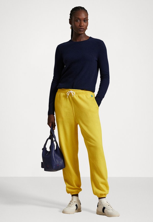 ISLAND FLEECE ANKLE ATHLETIC - Tracksuit bottoms - lemon crush2