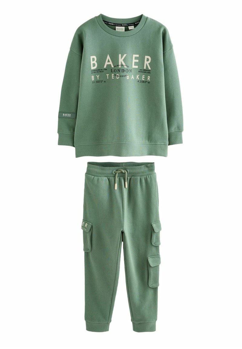 Baker by Ted Baker REGULAR FIT SET zielony