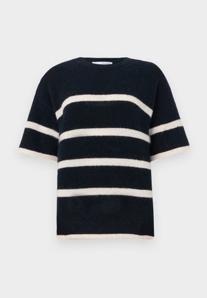 Maglione corto a maniche corte blu navy con righe orizzontali crema. Presenta un collo rotondo e un tessuto morbido e textured con una vestibilità rilassata.