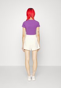 Nike Sportswear SPORTSWEAR PHOENIX FLEECE - Calções - white