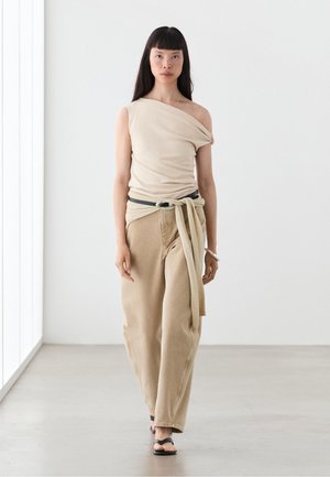 Massimo Dutti ASYMMETRIC DROP SLEEVE TOP - Top - sand