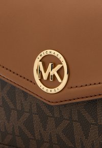 MICHAEL Michael Kors JOEY - Ülerinna-kott - brown