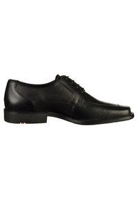 Lloyd Derbies & Richelieus - black