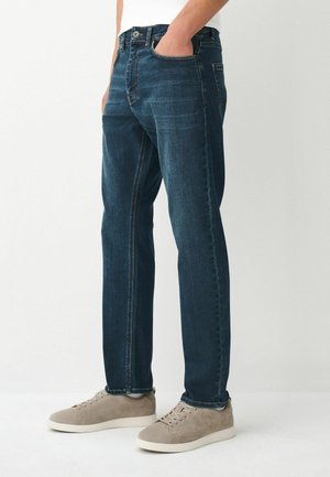 Next, SLIM FIT - MOTIONFLEX JEANS WITH ELASTICATED WAIST - Jeans Straight Leg - mid blue