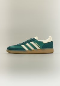 Δεν επιλέχθηκε, collegiate green/off white/aurora ivy