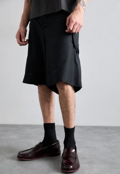 A-COLD-WALL* FORM SHORT - Shorts - black onyx