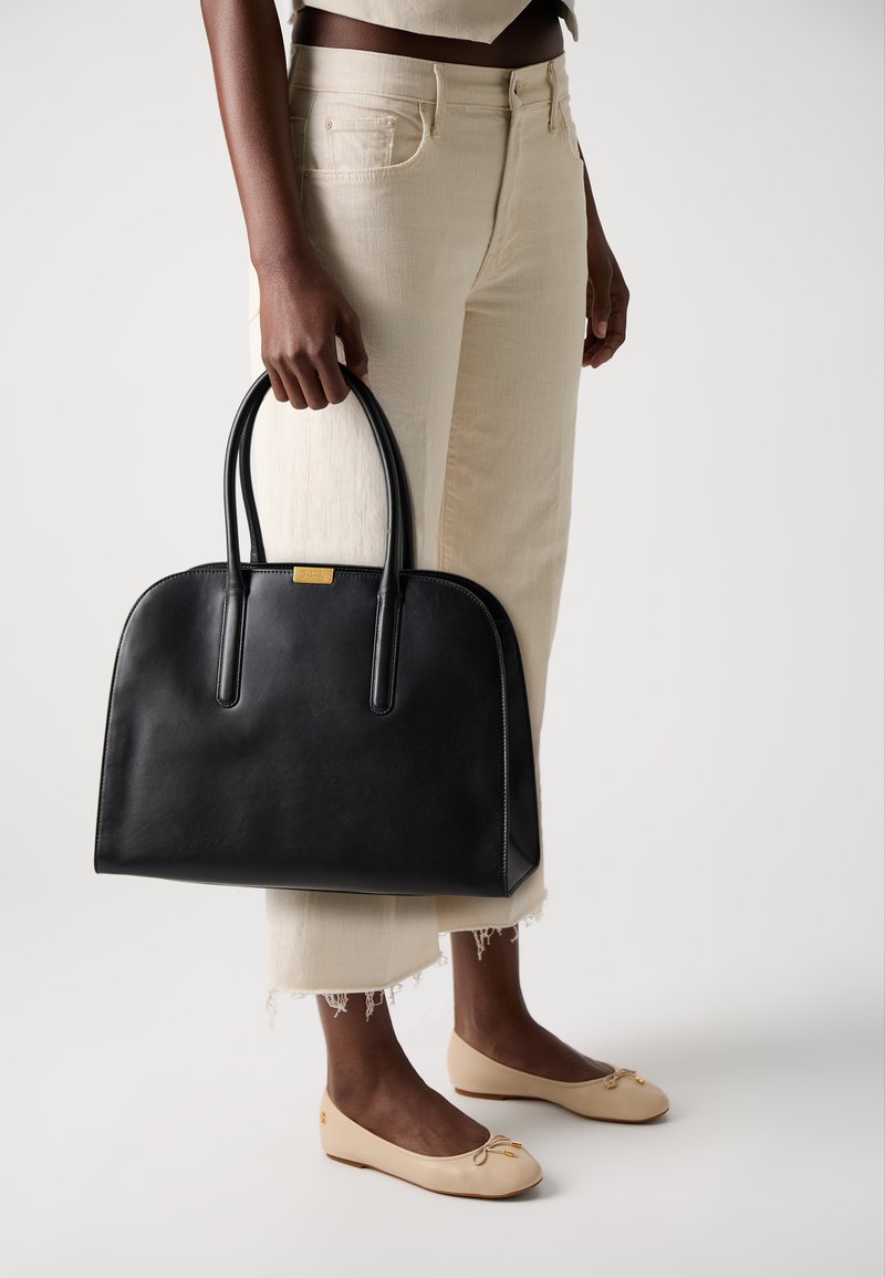 Tommy Hilfiger ICONIC TOTE - Kézitáska - black
