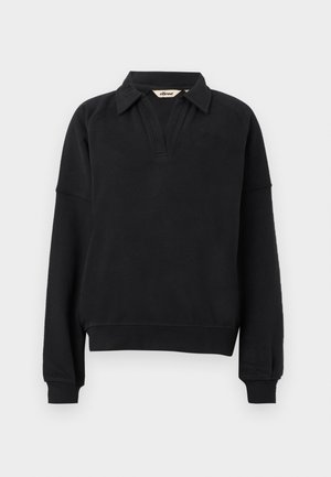 Sweatshirt noir à col, en tissu doux. Présente un design à col en V, des poignets côtelés et un logo brodé sur la poitrine.