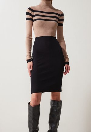 Robe fourreau - black