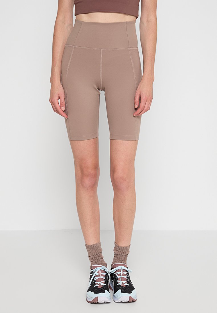Girlfriend Collective Korte fietsbroek beige Girlfriend Collective Korte fietsbroek beige