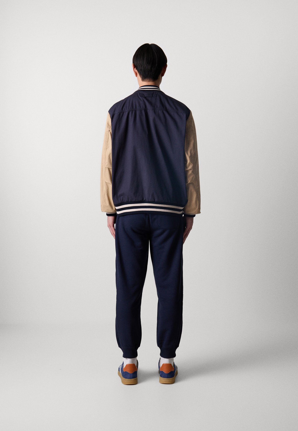 LIGHT WEIGHT VARSITY