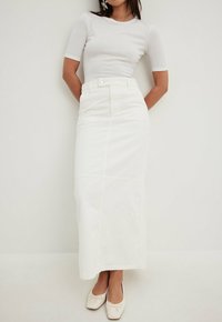 NA-KD MIT SCHLITZ - Dolgo krilo - white