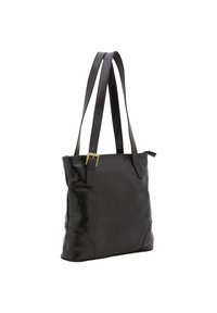 Borsa tote in pelle nera con una texture liscia, doppi manici allungati e chiusura con zip. Presenta un elemento decorativo in ottone.