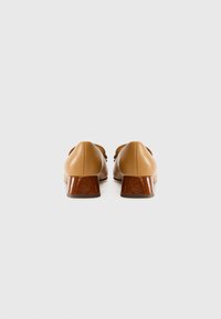 Chie Mihara HADROS - Ballet pumps - linda camel/sucre castaño