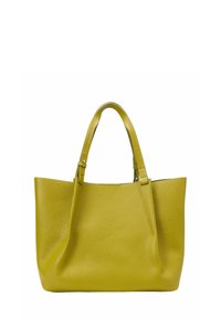 Geel gestructureerde leren tote bag met twee handvaten, weergegeven tegen een witte achtergrond.