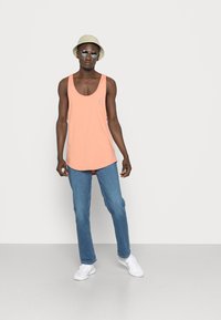 Lee LOOSE TANK - Top - rust