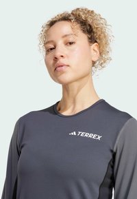 adidas Sportswear Tílko - carbon grey six